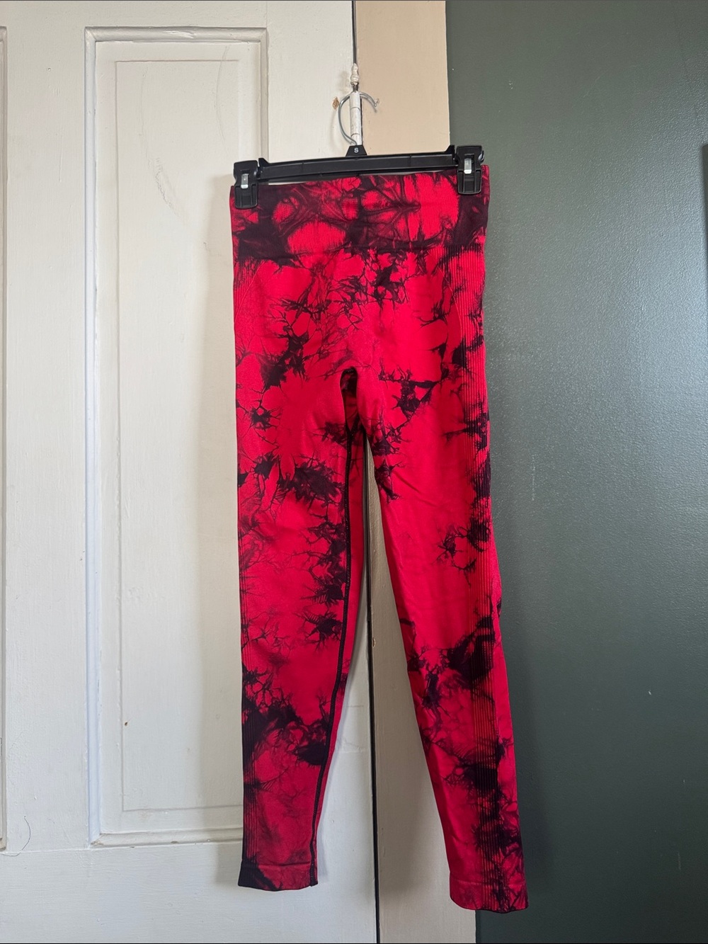 Women's Red Tie-Dye Leggings